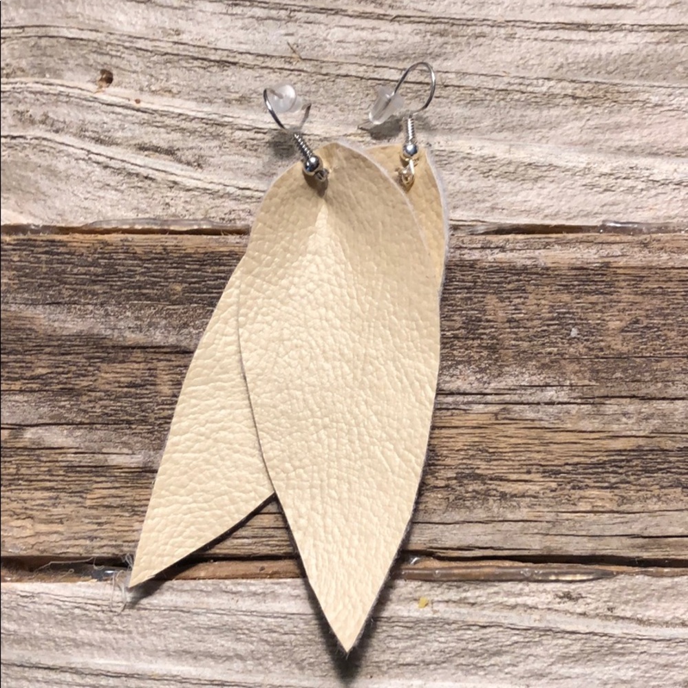Leather earrings